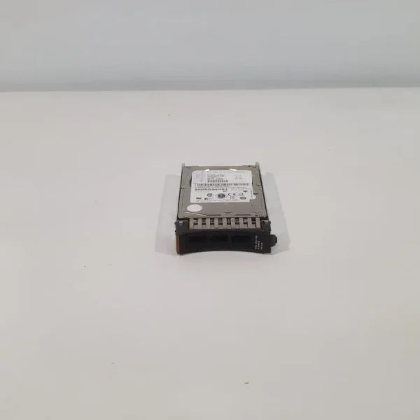 Жесткий диск IBM MK1401GRRB 146 ГБ 15K SAS FRU 44W2201
