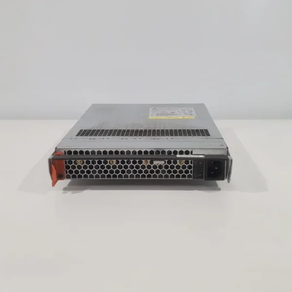 СХД IBM Storwize V5000 00Y5761 без HDD купить