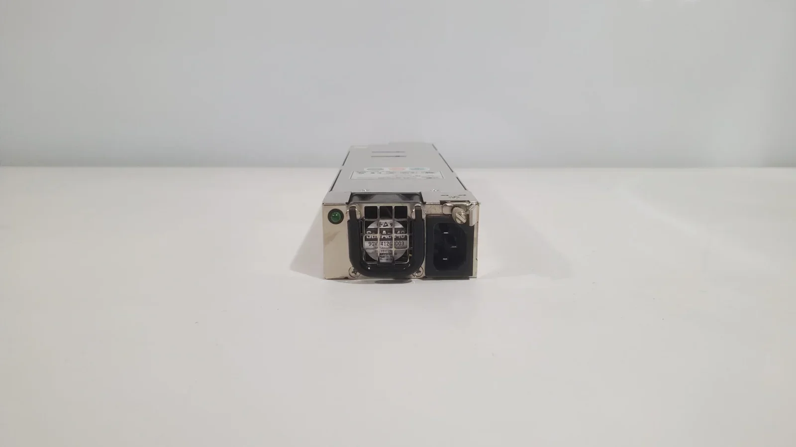 2025-06-06-15-55-48 Блок питания Emacs GIN-3800V 800W для сервера купить — изображение 1