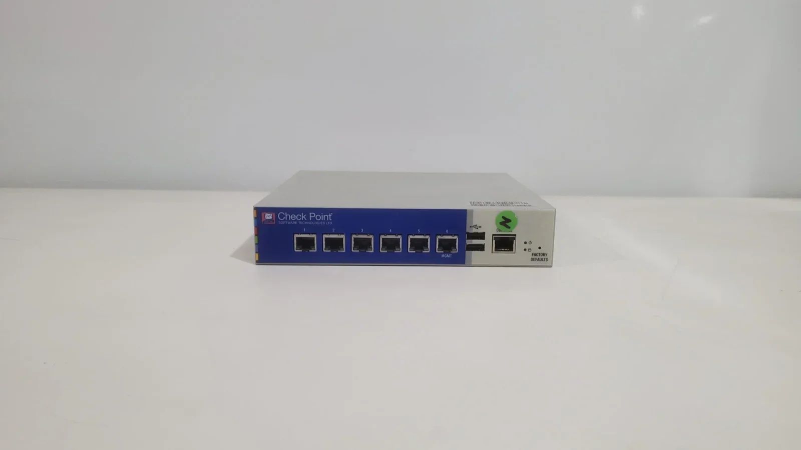 2025-06-23-11-07-38 Межсетевой экран CheckPoint T-110 | NGFW для малого бизнеса — изображение 1