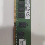 DDR4 Samsung 8GB 1Rx4 PC4-2400T-RC1-11-DC0 M393A1G40EB1 серв