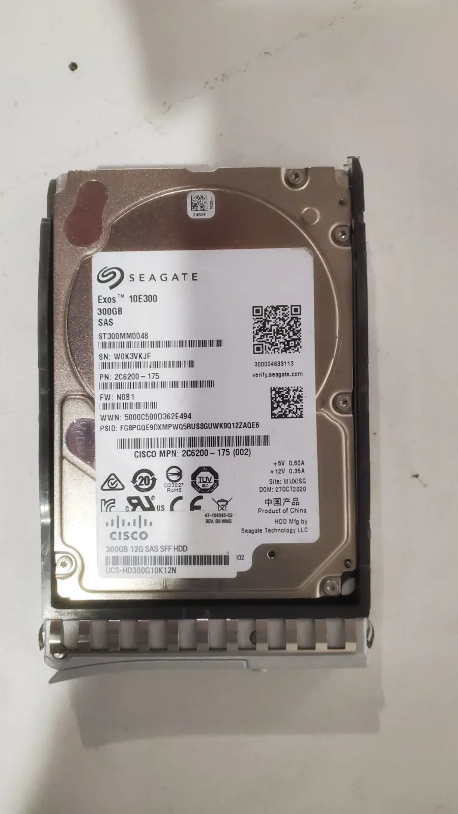 2025-07-16-17-06-00 SSD SEAGATE 300Gb ST300MM0048 SATA 2C6200-175 серверный нако — изображение 1