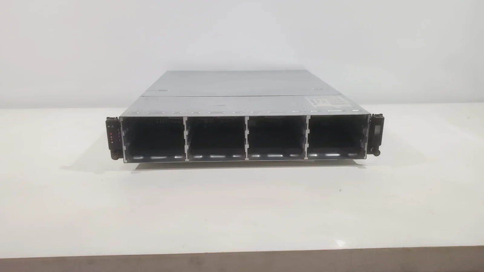 2025-08-06-15-56-23 Схд data domain DD140 – дисковый массив для хранения данных — изображение 1