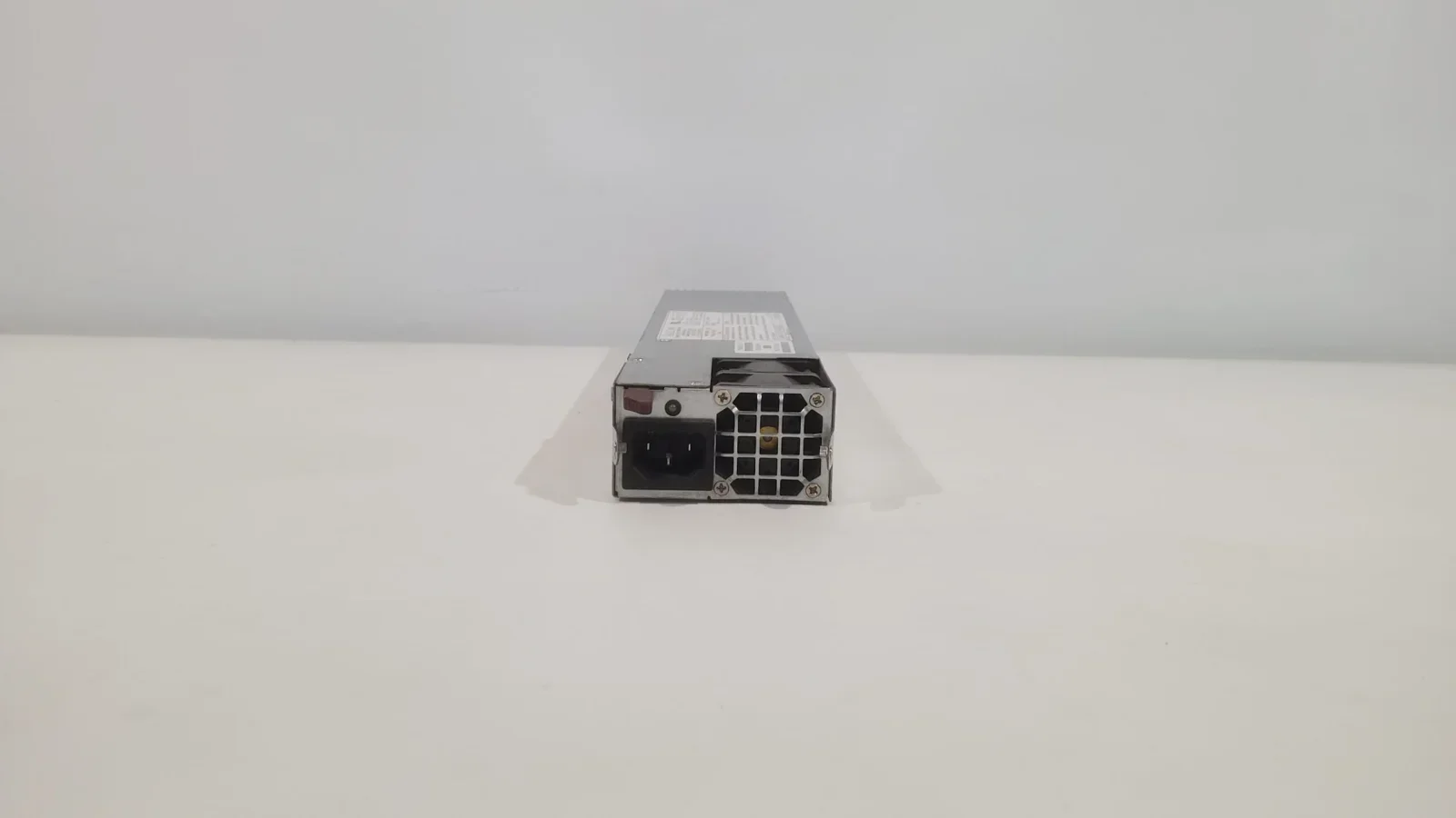 2025-09-29-11-50-12 Блок питания Supermicro PWS-801-1R 800W для сервера — изображение 1
