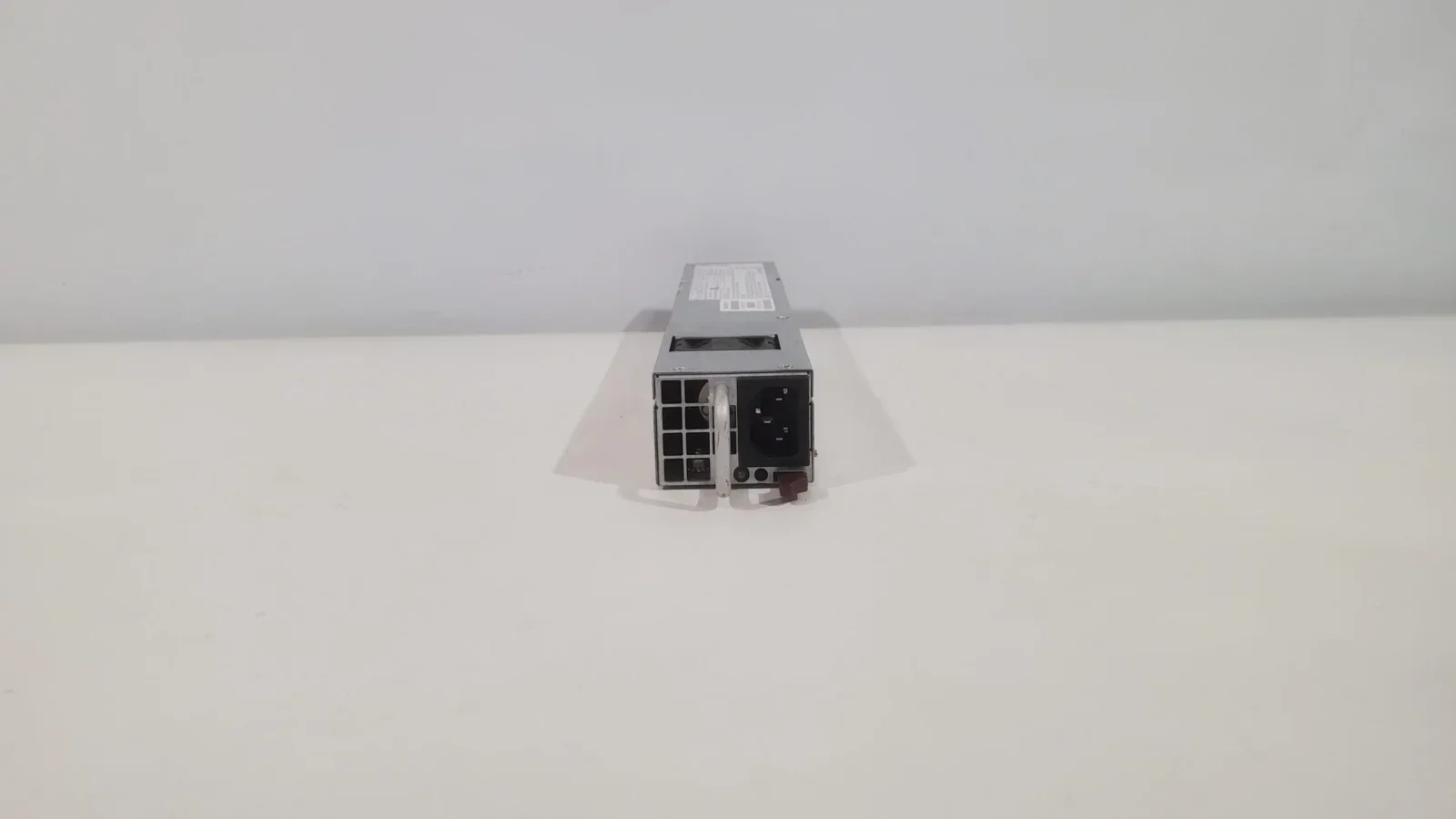 2025-09-29-12-14-01 Блок питания SuperMicro PWS-706P-1R 700W для сервера — изображение 1