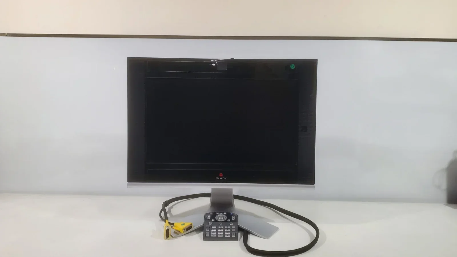 2025-10-23-16-07-22 Купить монитор Polycom HDX 4000 для ВКС | Цена, характеристи — изображение 1