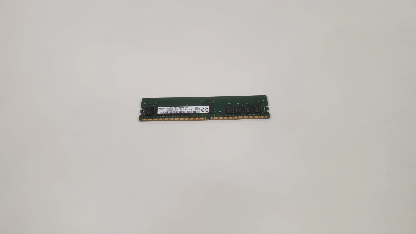 2025-11-27-14-09-42 DDR4 16Gb 2Rx8 PC4-3200AA-RE2-12 Hynix HMA82GR7CJR8N-XN серв — изображение 1