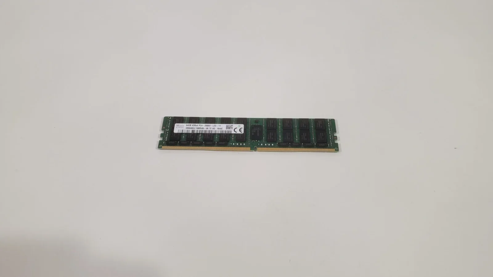 2025-11-27-15-48-36 ECC DDR4 Skhynix 64GB 4DRx4 PC4-2666V-LD2-11 HMAA8GL7AMR4N-V — изображение 1