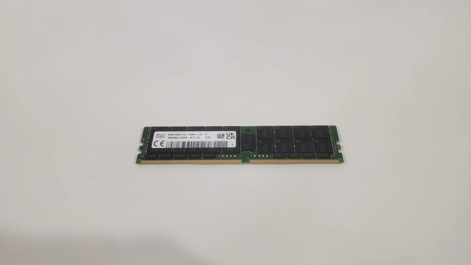 2025-11-27-15-53-19 DDR4 Skhynix 64GB 4DRx4 PC4-2666V-LD2-12 HMAA8GL7CPR4N-VK ку — изображение 1