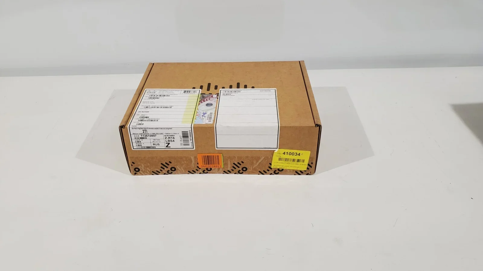 20250205_122825 Кабель Cisco CAB-ETHRSHLD-10M — экранированный патч-корд STP — изображение 1